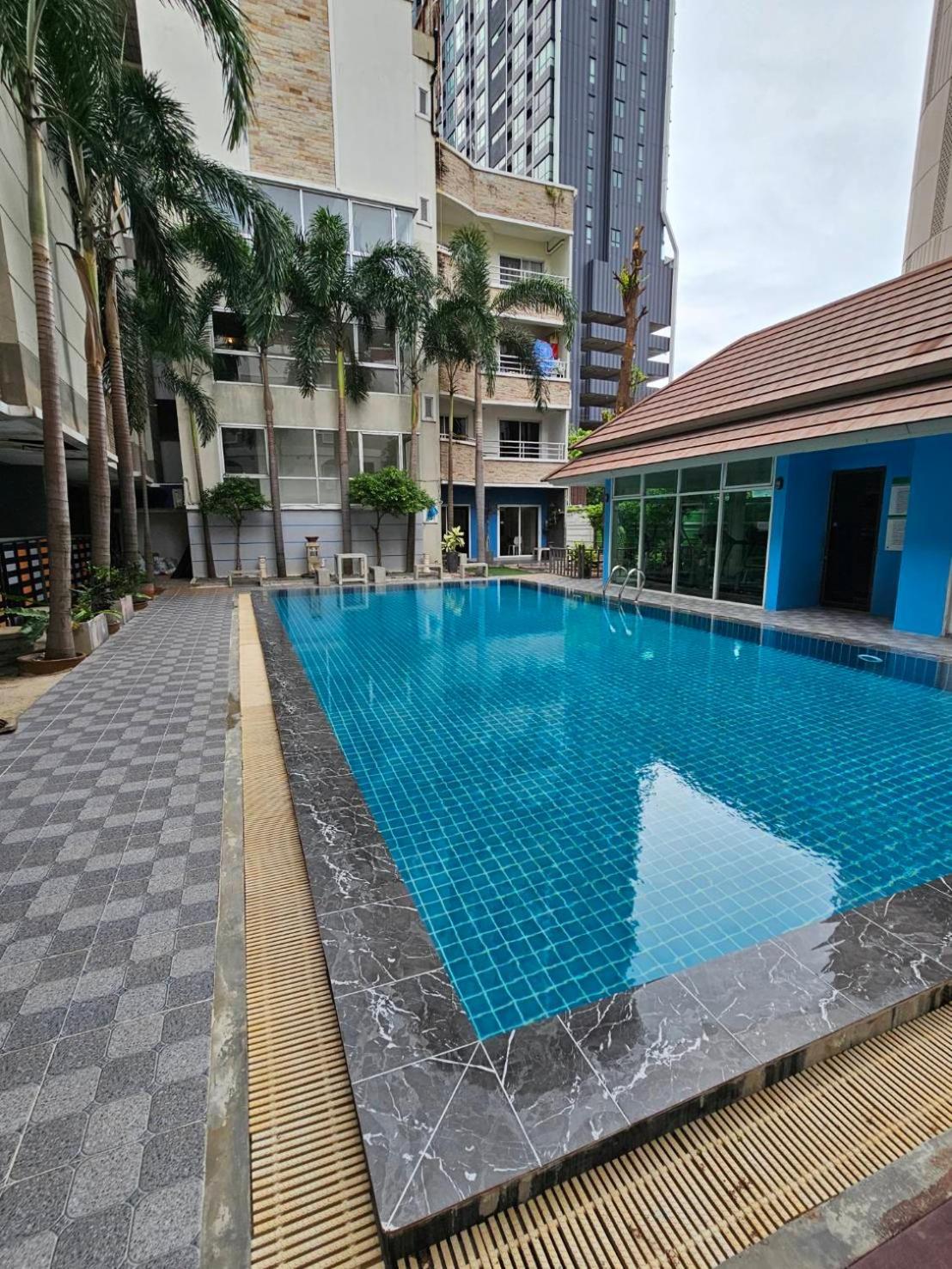 Diya Hotel Bangkok Buitenkant foto