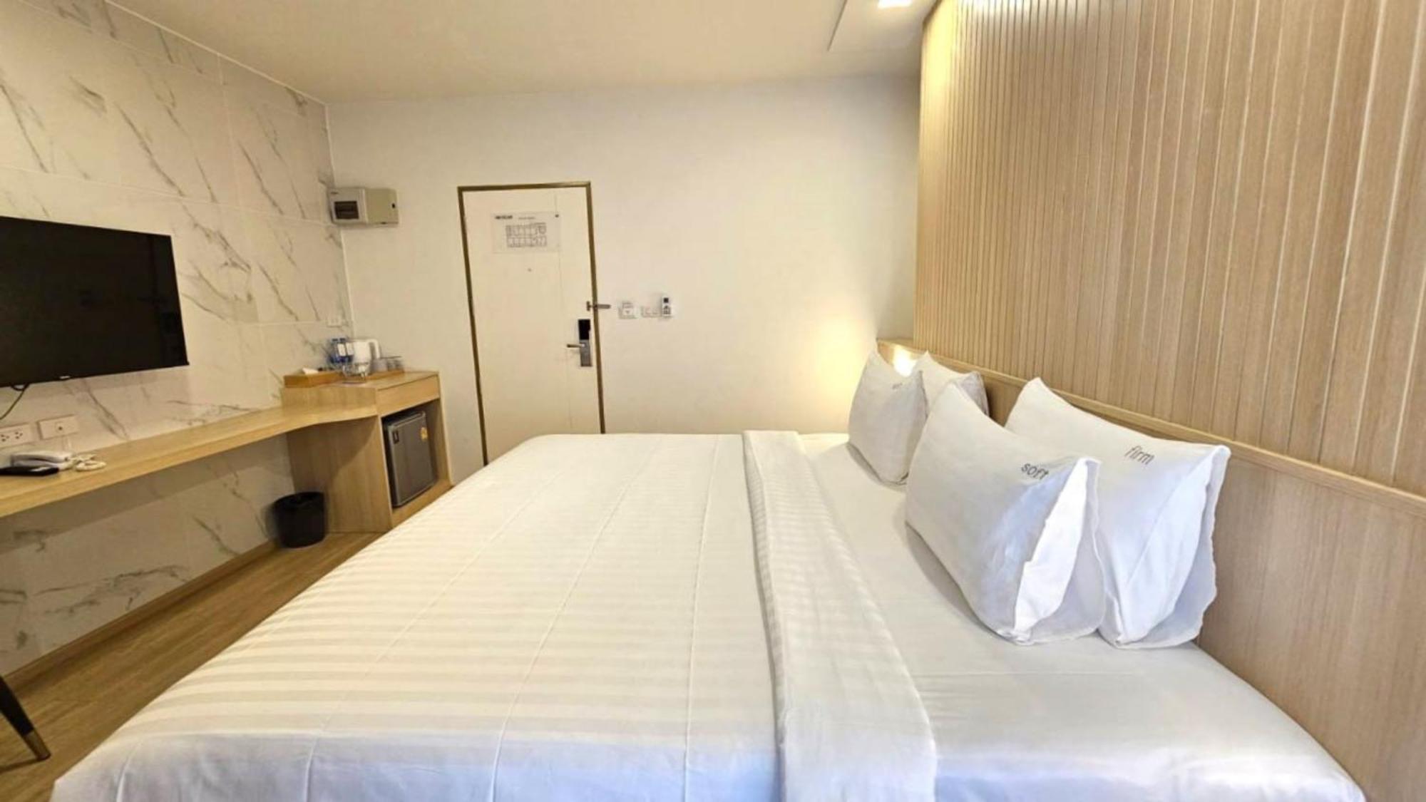 Diya Hotel Bangkok Buitenkant foto